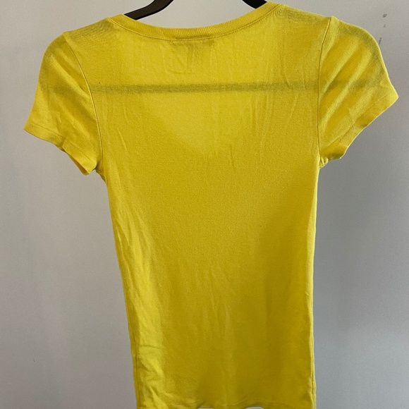 Ralph Lauren V-Neck Yellow Short Sleeve Tee - Picture 2 of 3